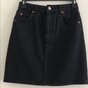 Top shop denim mini skirt black in size 24 waist